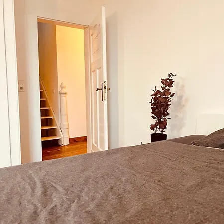 Apartment B E D & A G E: Spacious 4-bedroom Design Haven