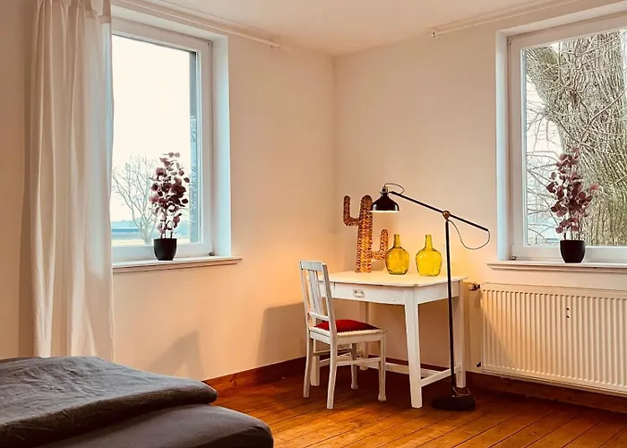 B E D & A G E D E S I G N -extra Large- Wunderschoene Gesamte Mit Viel Platz & 4 Schlafzimmern - Rechnungserstellung Fuer Geschaeftsreisende & Firmen *