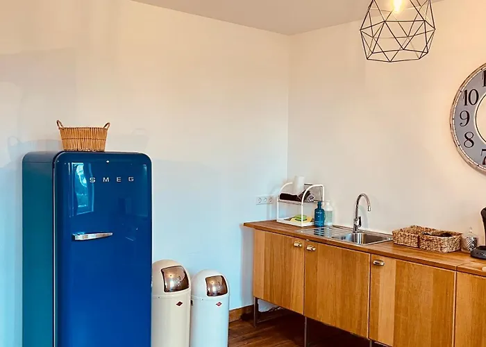 B E D & A G E D E S I G N -extra Large- Wunderschoene Gesamte Mit Viel Platz & 4 Schlafzimmern - Rechnungserstellung Fuer Geschaeftsreisende & Firmen *